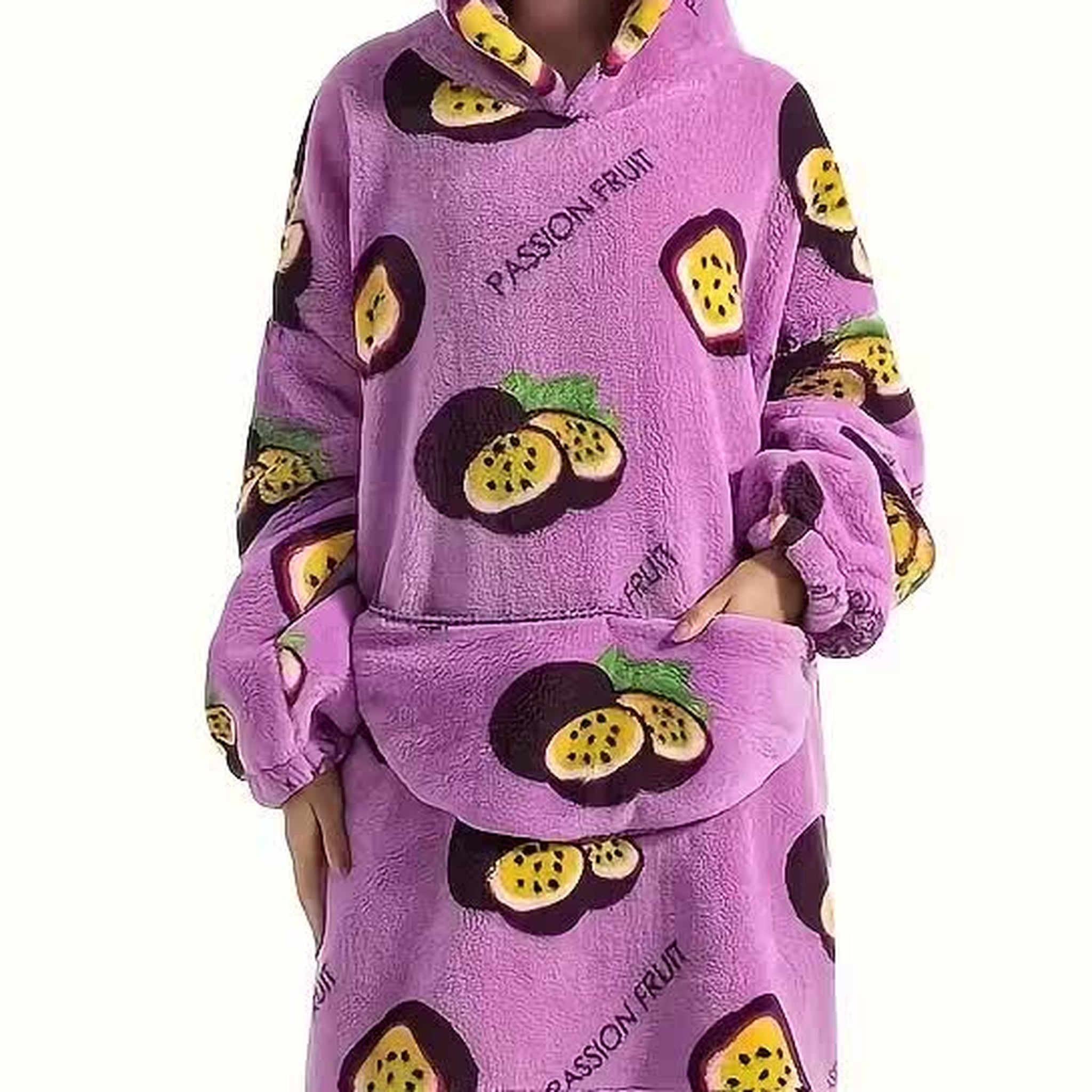 Bluzo‑koc z kapturem — ciepło, które nosisz ze sobą